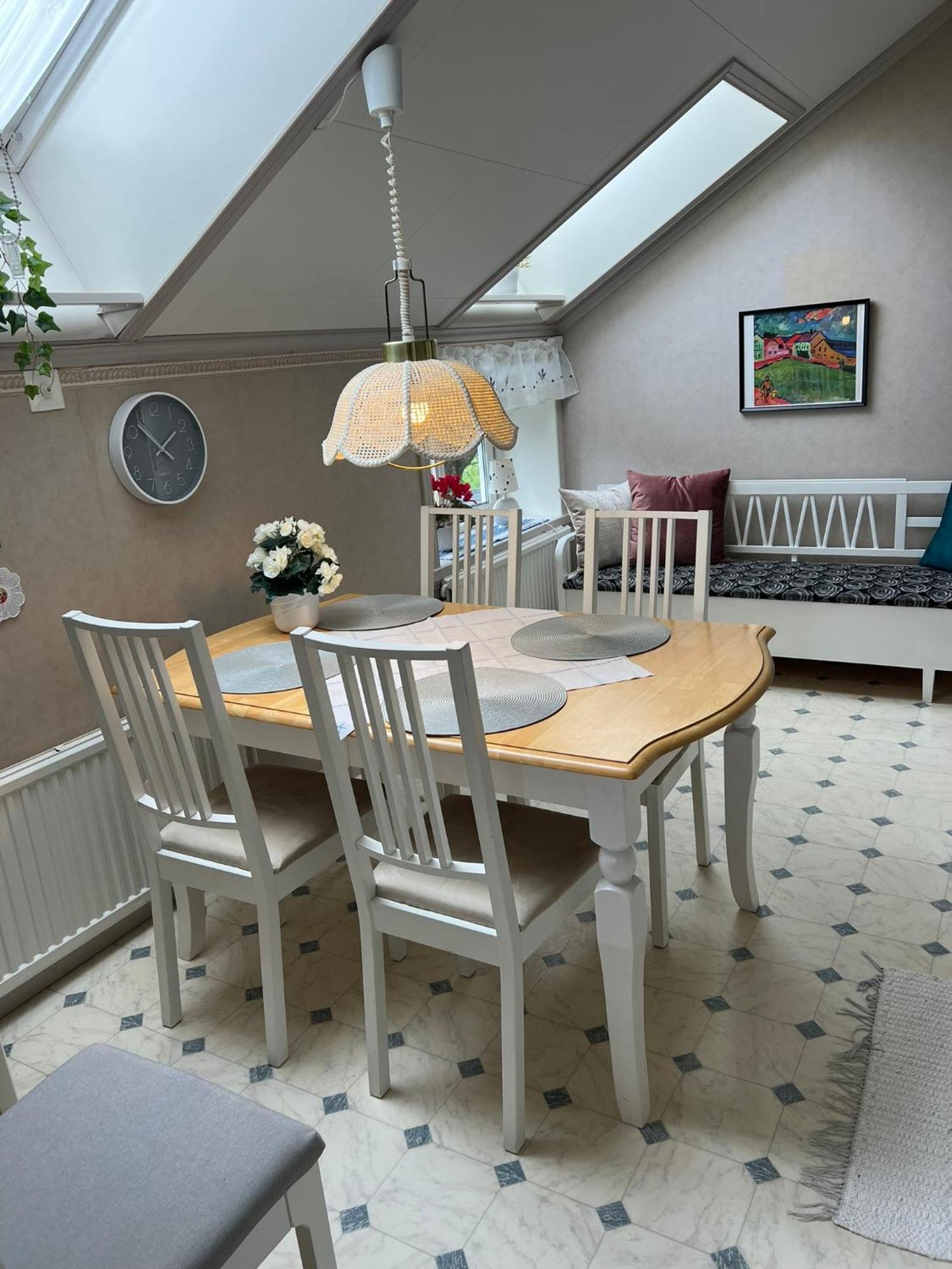 Rosa Huset Osebol Apartman Stöllet Kültér fotó